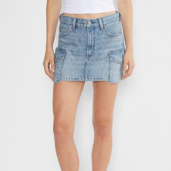 Aritzia Denim Forum The '90s Cargo Mini Denim Skirt size 28 - Picture 12 of 12